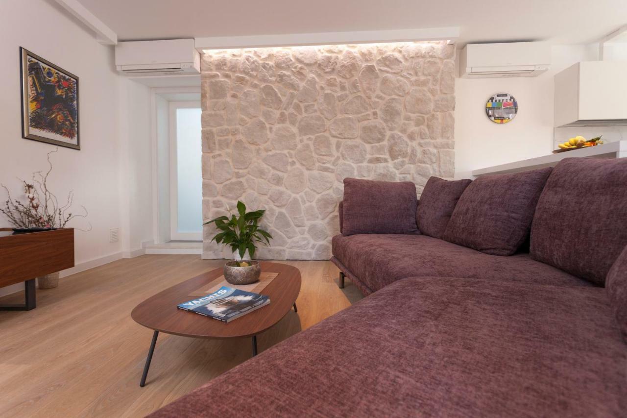 The Square Makarska, Lux App In The Heart Of The City Exterior foto